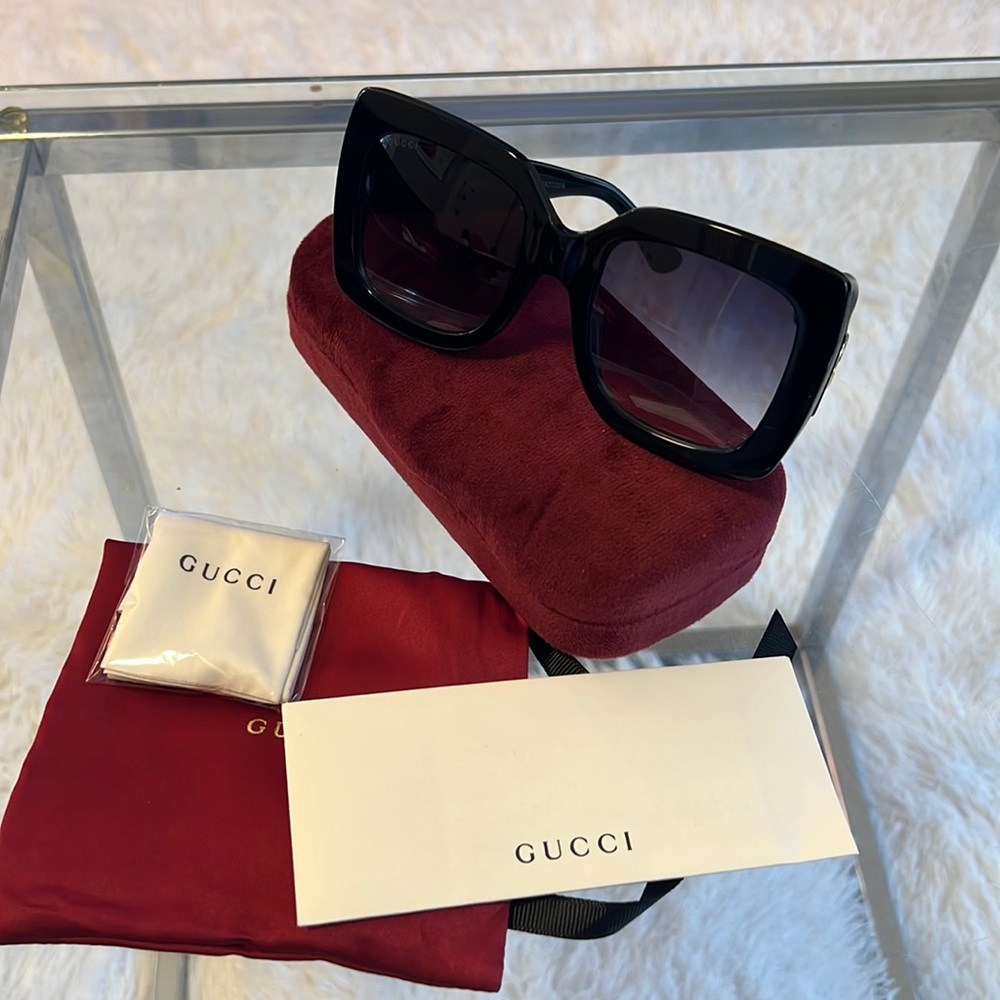 Gucci sunglasses